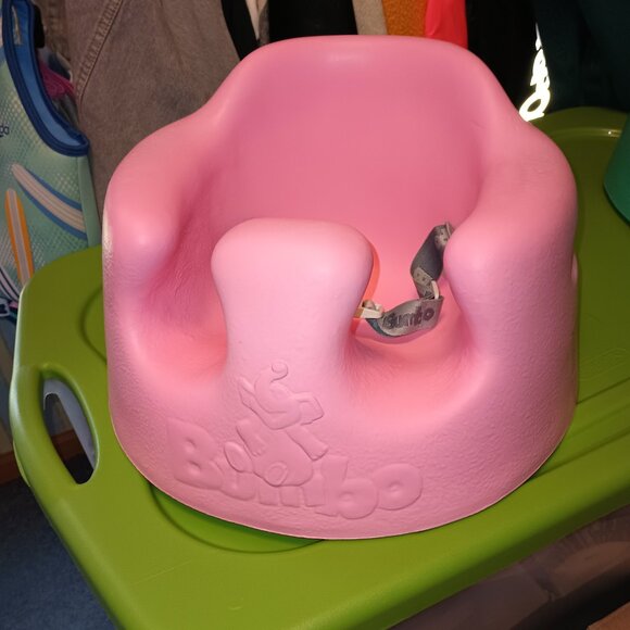 NEW Bumbo® floor seat Pink - Picture 3 of 7